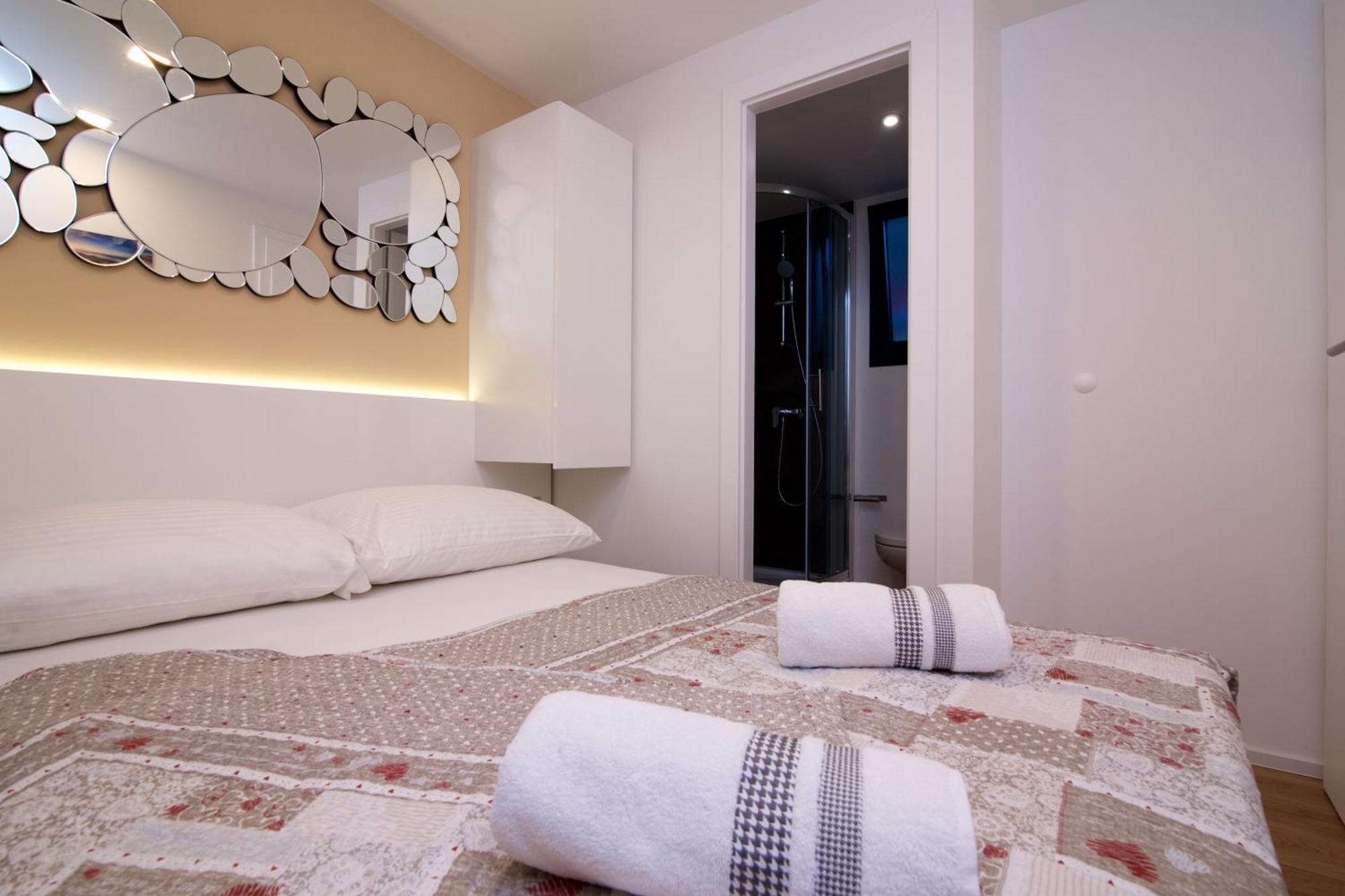 Tomica Apartments With Pool Biograd Na Moru Bagian luar foto