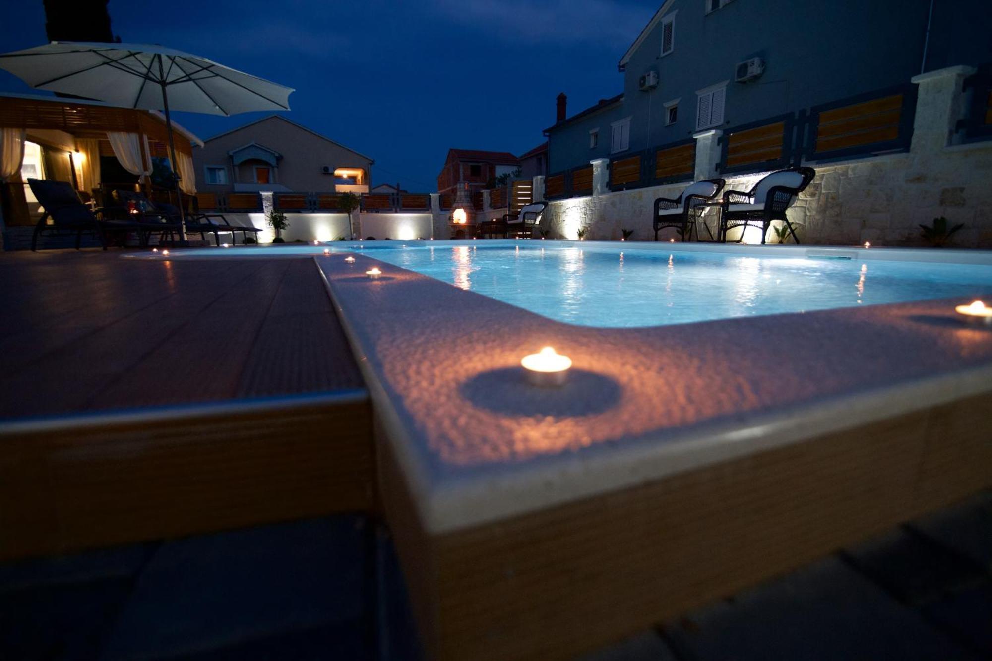 Tomica Apartments With Pool Biograd Na Moru Bagian luar foto