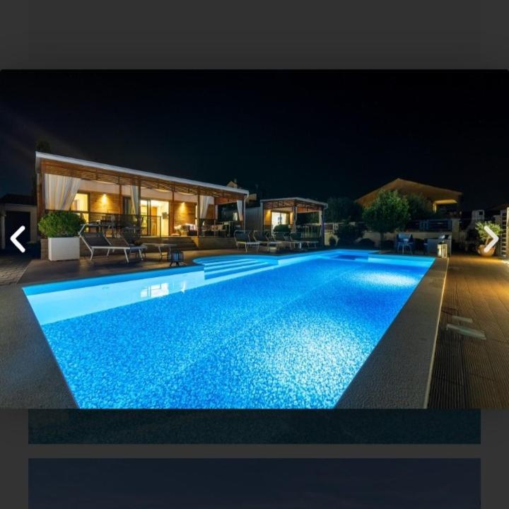 Tomica Apartments With Pool Biograd Na Moru Bagian luar foto