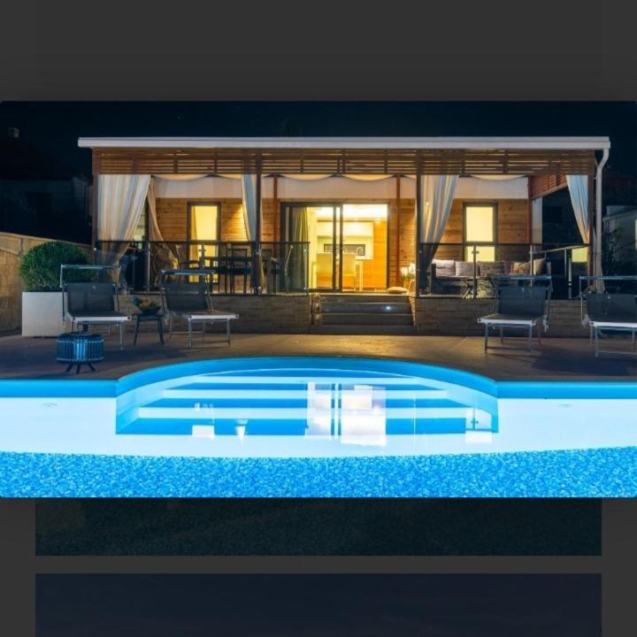 Tomica Apartments With Pool Biograd Na Moru Bagian luar foto