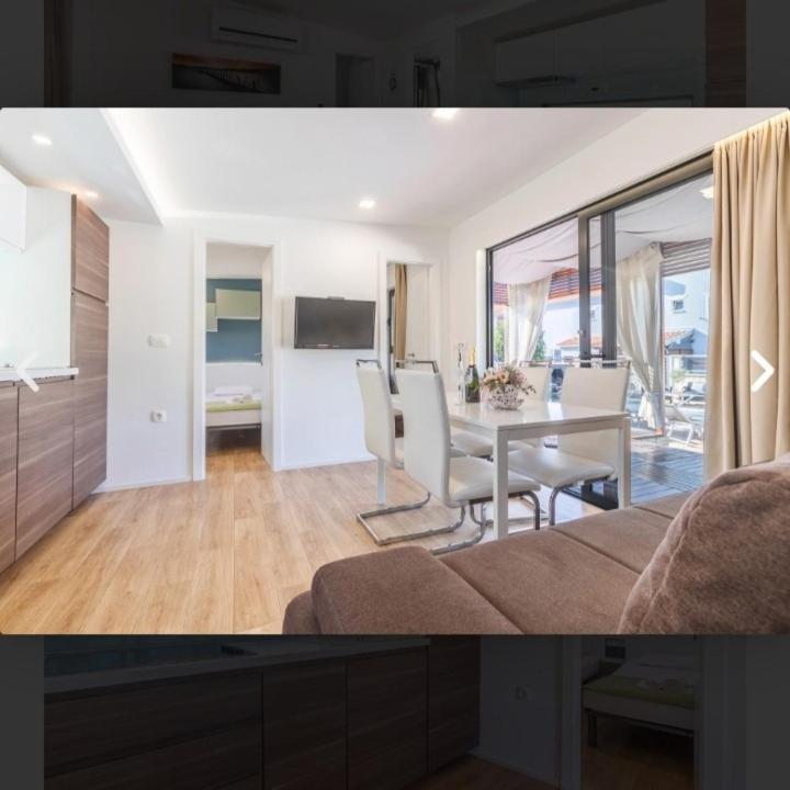 Tomica Apartments With Pool Biograd Na Moru Bagian luar foto